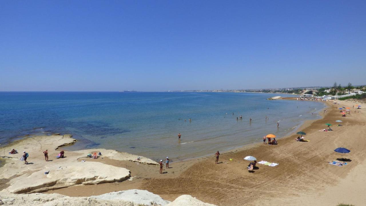 La Villa Rosa Al Mare Pozzallo Exteriör bild