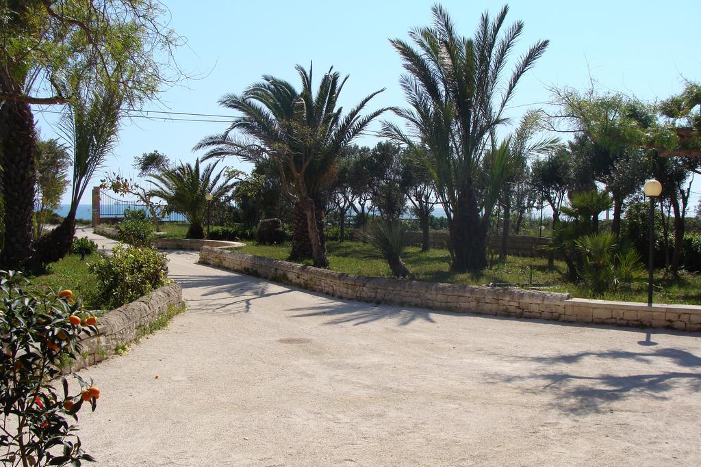 La Villa Rosa Al Mare Pozzallo Exteriör bild